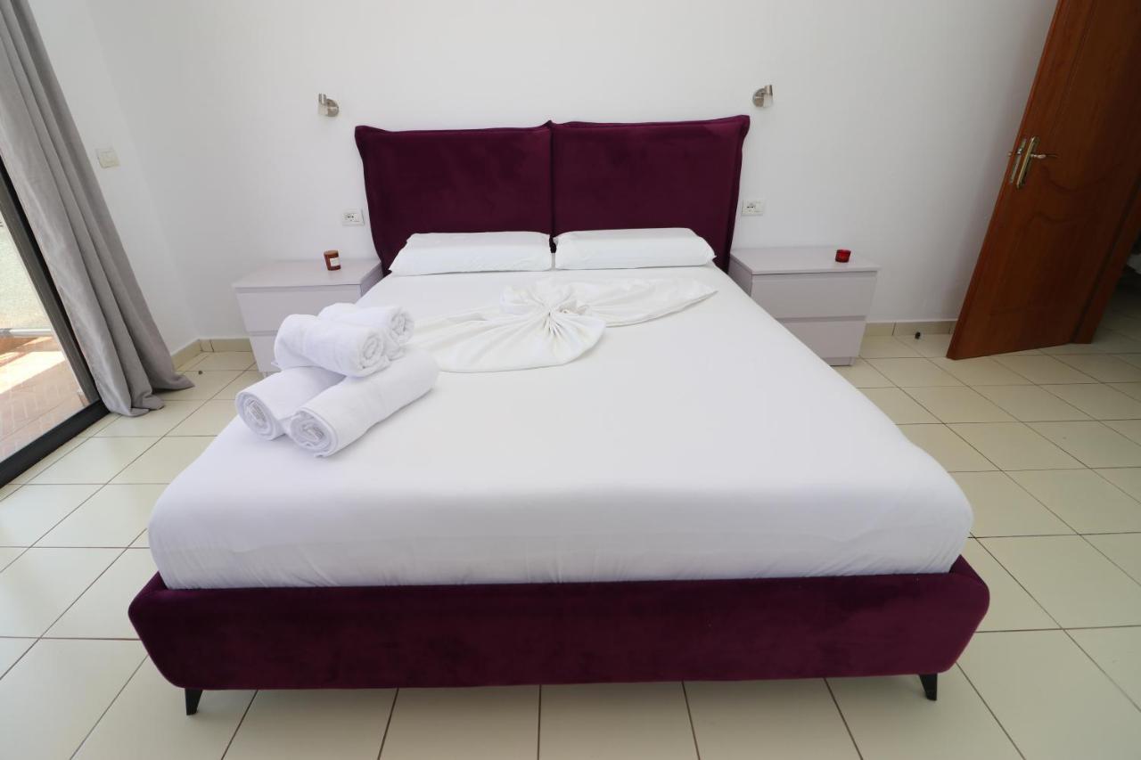 Bora Rooms Himare Exterior photo